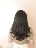 色っぽ髪で魅せる外ハネ美人ロング
