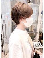 ヴィサージュタイム(VISAGE thyme) 【丸くなりたい方におススメ】コンパクト耳かけショート