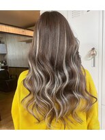 アンク クロス 関内店&nbsp;グレージュ×ホワイトハイライト【AOI】