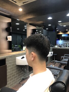 クラシコ(CLASSICO) フェードカット、刈り上げ