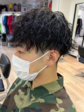 グッドタイムエフティフィフス 横浜西口(GoodTimes ft.fifth) ツイストスパイラルパーマメンズパーマ波巻きスパイラルパーマ