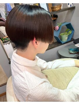 デイジー(Daisy) 刈り上げハンサムショート