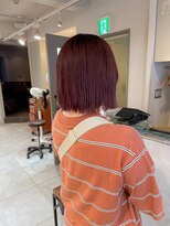 キャンバス バイ ネオリーブ 横浜西口(Canvas by neo.)&nbsp;切りっぱなしボブ ピンクレッド ブリーチカラー