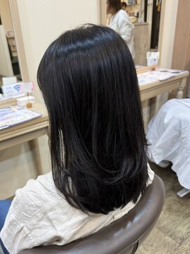 アルターリール(aL ter Rire) 黒髪/ボブウルフ/ネビージュ/小顔/ワンレン/杉田花乃