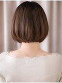 マロンベージュ斜めバング艶感ストレート丸みボブY上尾30代40代