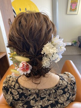 チョキチョキヤサン(ChokiChokiyasan) ゆるふわシニヨン