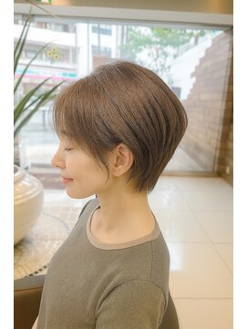 ロハスバイケンジ(LOHAS by KENJE) 【小田急相模原】大人ショートボブ