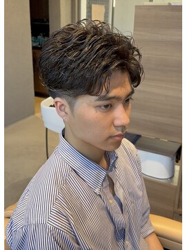 ロンド ラマ 岐阜(Lond bla-ma) センターパート×フェザーパーマ【Lond伊藤メンズ】