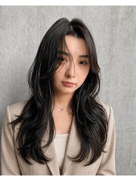 アムリタ(AMRITA) 大人クールなレイヤースタイル