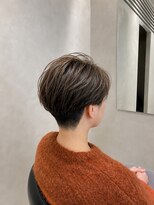 トキ(toki)&nbsp;刈り上げショート×カーキアッシュ