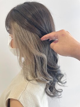 ザスカイ(THE SKY) ホワイトイヤリング