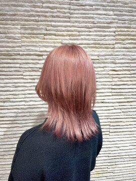 ビスイル 秋葉原店(Vis ill) 10代20代/ホワイトピンク/ウルフカット/大人かわいい/ツヤ髪