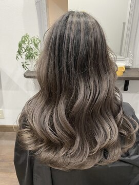 アンダーバーホワイト 広島 並木店(_WHITE) バレイヤージュ