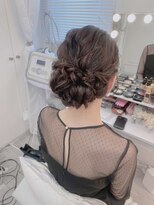 シニヨンヘア