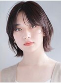 面長　ミニウルフ　ボブ　レイヤー　シースルーバング　外ハネ
