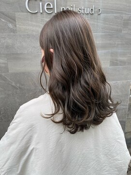 サラ 徳山店(SARA) オリーブグレージュ