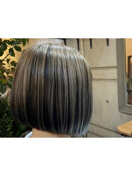 ショート・ボブに自信あり！顔周りのバランスを見極め、あなたに合ったショートスタイルをご提案します♪