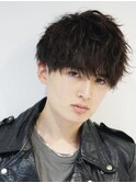 束感レイヤーマッシュ 黒髪 無造作