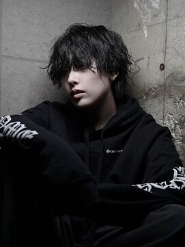 シン(syn) ツイストスパイラルショートウルフ