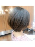 メリハリくびれイルミナカラーショートボブ