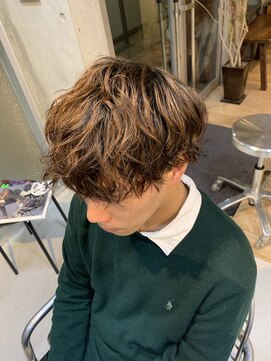 フィフス(fifth) フェザーマッシュ スパイラルパーマ ウェーブパーマ△