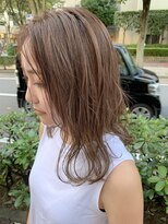 ラヴィズム(LUVISM)&nbsp;ミディアムレイヤー/ミルクティーベージュ/ゆるふわウェーブ