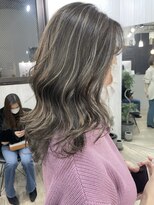 キラ 渋谷(KILLA) ハイライトグレージュ/ホワイトアッシュ/白髪ぼかし/髪質改善
