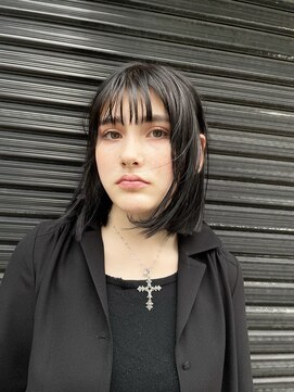 カゼ ダイカンヤマ Kaze DAIKANYAMA 黒いロブ