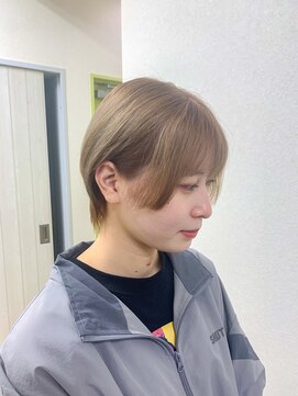 ララ(LALA) 丸みショート大人かわいいレイヤーカット ミルクティーベージュ