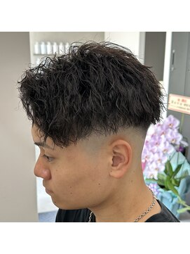 レボ 神宮寺店(Revo) スキンフェード×ツイストスパイラル!