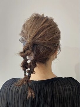 ミスト(mist) 〔mist〕ぽこぽこアレンジ/ツインテール/金沢文庫/金沢八景