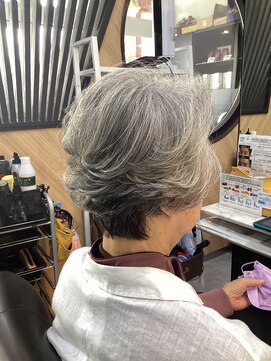 アキコ(AKIko) 絶壁解消パーマ