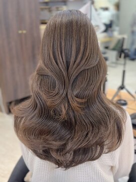 ビュー トウキョウ(VIEW TOKYO) シルキーベージュ レイヤースタイル