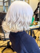 ロンドイディールバンダイ 新潟万代(Lond ideal)&nbsp;デザインカラー/ブリーチ/ダブルカラー/ボブ/顔周り/新潟万代