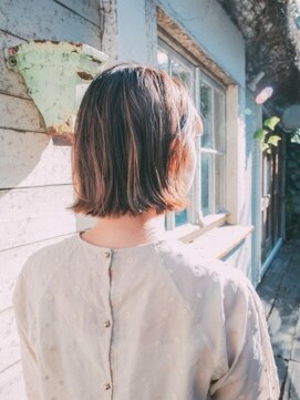 チャチャブラン(cha-cha Blanc) 大人切りっぱなしボブ