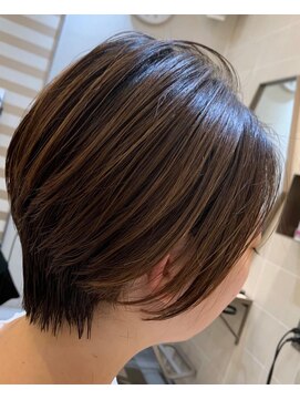 ツリーズ(Trees) ショートボブ