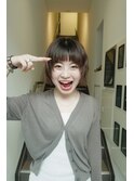 オン眉ボブ
