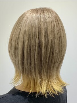 ルルバイアズール 草加店(LULU by azule) ツートンカラー，ホワイトベージュ，イエロー【草加】