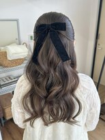 オウン(AUN) ハーフアップ