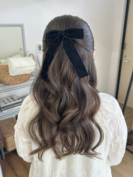 オウン(AUN) ハーフアップ