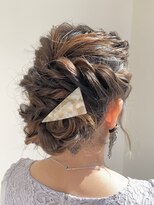 レーヴ(Reve)&nbsp;編み込みアップスタイル【レーヴ】