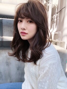 ローハ(Lowha) ゆるふわスパイラルセミロング☆