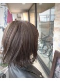 切りっぱなし外ハネボブ×グレージュカラー