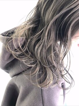 レニーバイエース(LANY by ACE) 【LANY 横浜】レイヤーミディ×シルバーハイライト