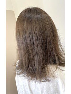 エイム(AIM) ベージュ系カラー