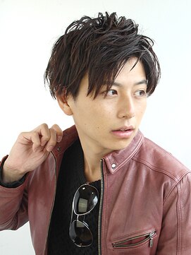 ヘアメイク アンビー(hairmake anvie) センターパート×ナチュラルスパイラルパーマ