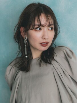 メゾンドイギー(MAISON de IGGY) グレージュカラー/デザインカラー/グレーベージュレイヤーロング