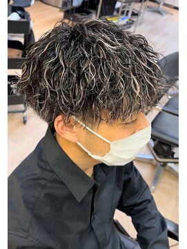 グッドタイムエフティフィフス 横浜西口(GoodTimes ft.fifth) ツイストスパイラルパーマハイライトツイストパーマツーブロック