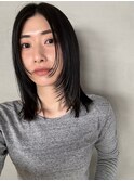 ミディアムウルフ_顔まわりレイヤー_黒髪