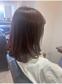 ピンク系カラーとローレイヤーカット